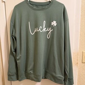 Green Sweatshirt With Phrase “Lucky” Sz XL NWOT